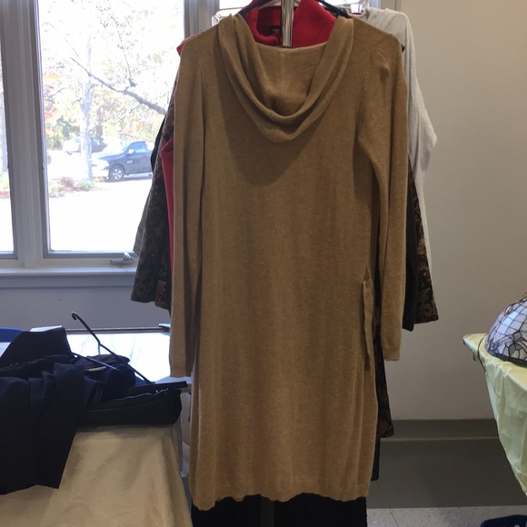 Sweater - Picture 2 of 4